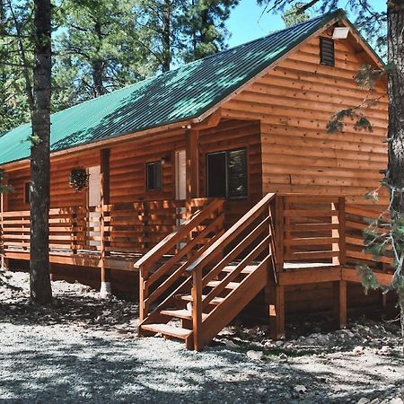 Pinewoods Resort And Rv Park Duck Creek Village ภายนอก รูปภาพ